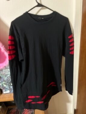 Southpole Black Tee with Red Logo Square Tag